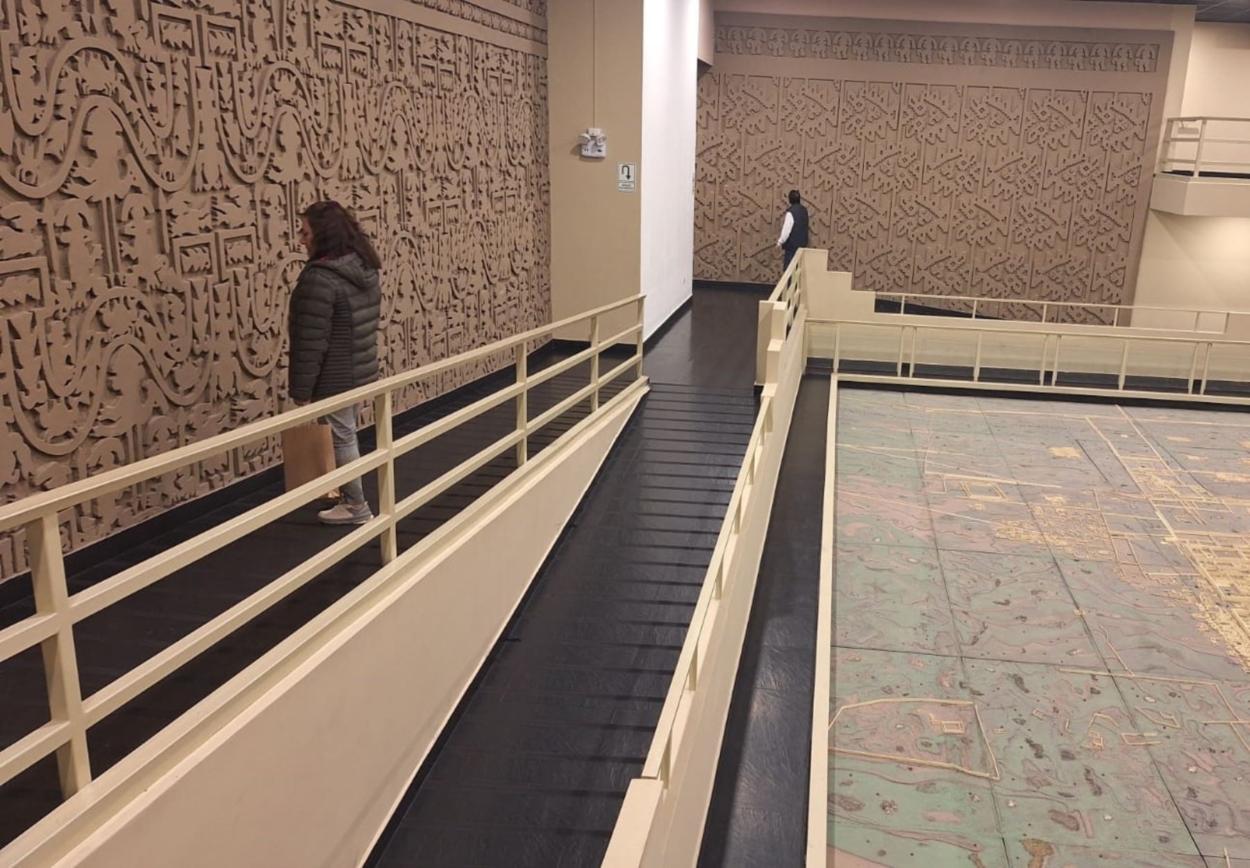 El Museo de Sitio de Chan Chan y el conjunto amurallado Nik An recibieron distinciones que los reconoce como destinos turísticos ideales que facilitan el acceso a las personas con discapacidad motora. ANDINA/Difusión