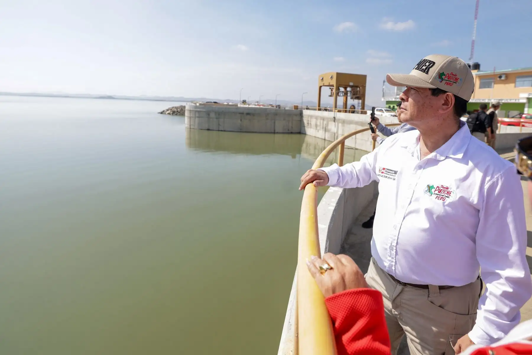 Premier reafirmó su decisión política de enfrentar la problemática hídrica que afecta a la región Piura y expandir la frontera agrícola, para lo cual garantizó el destrabe de importantes proyectos como Alto Piura y el Afianzamiento del Sistema Poechos, mediante la modalidad de Gobierno a Gobierno. Foto:ANDINA/PCM