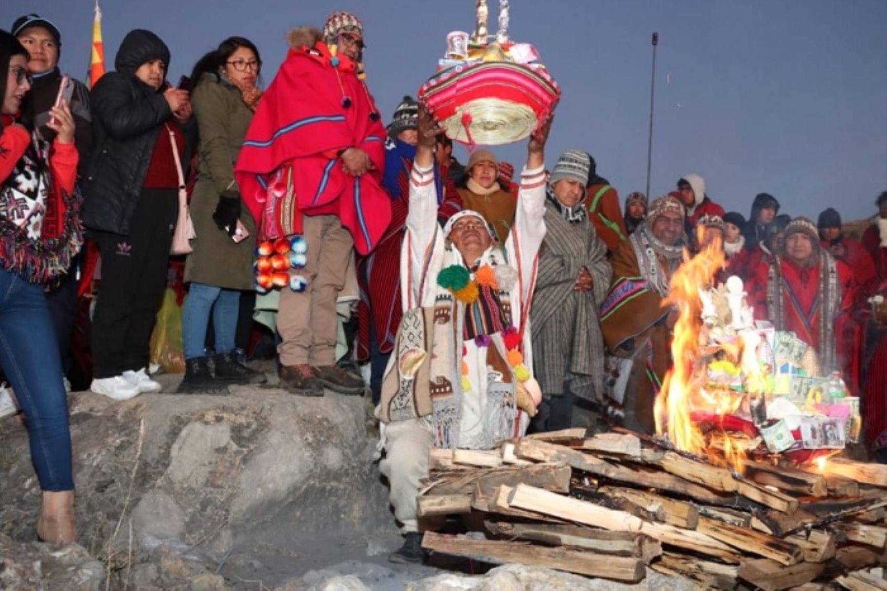Puno celebra el Año Nuevo Andino con ceremonias ancestrales y danzas tradicionales
