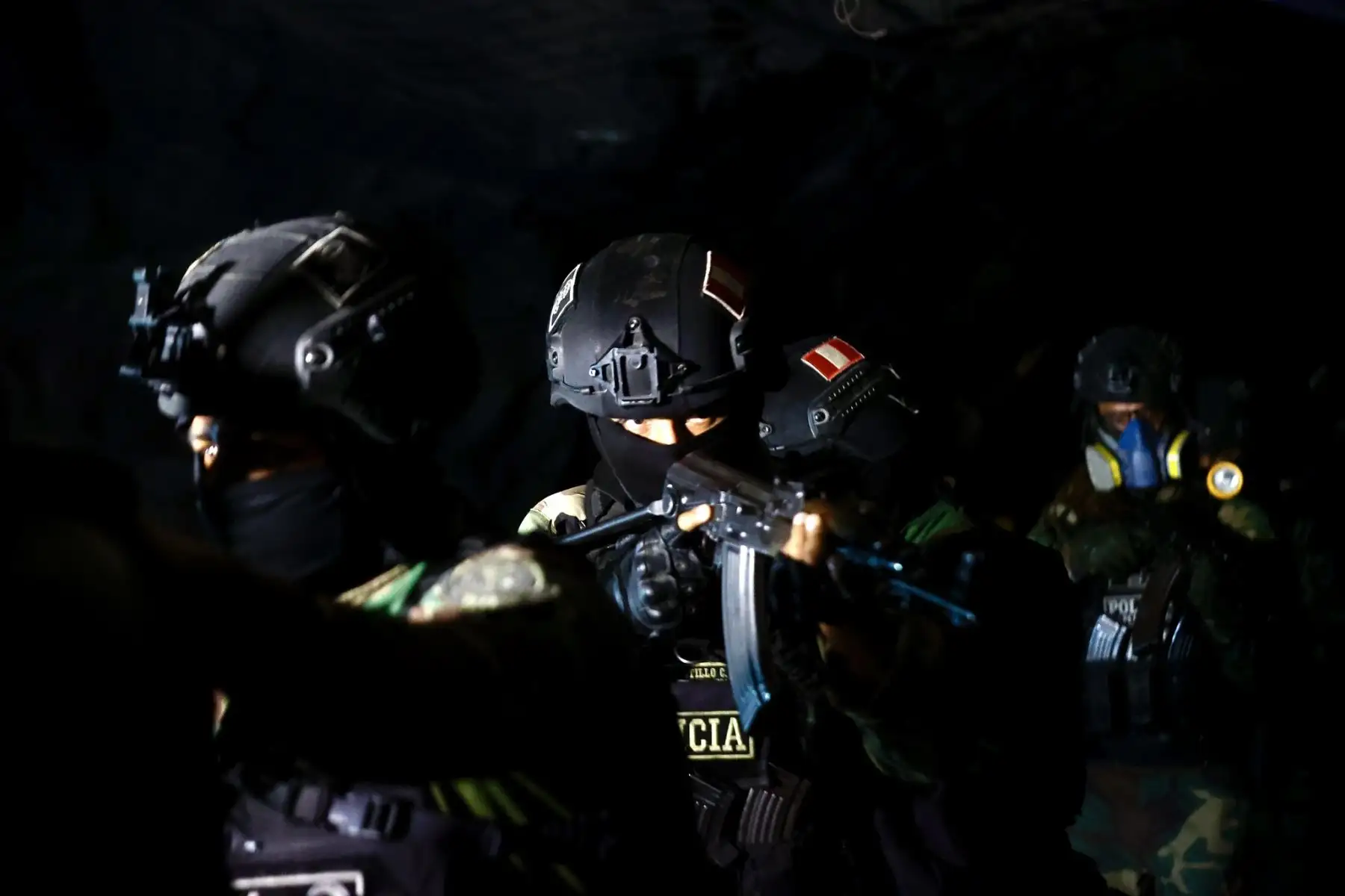 Fuerzas especiales del Comando Unificado Pataz, conformado por efectivos de las FF.AA. y de la Policía Nacional del Perú reciben entrenamiento para intervenir en socavones y combatir minería ilegal en Pataz, región La Libertad. La capacitación incluye técnicas de patrullaje, combate en socavones y uso legal de la fuerza. Foto: Mindef