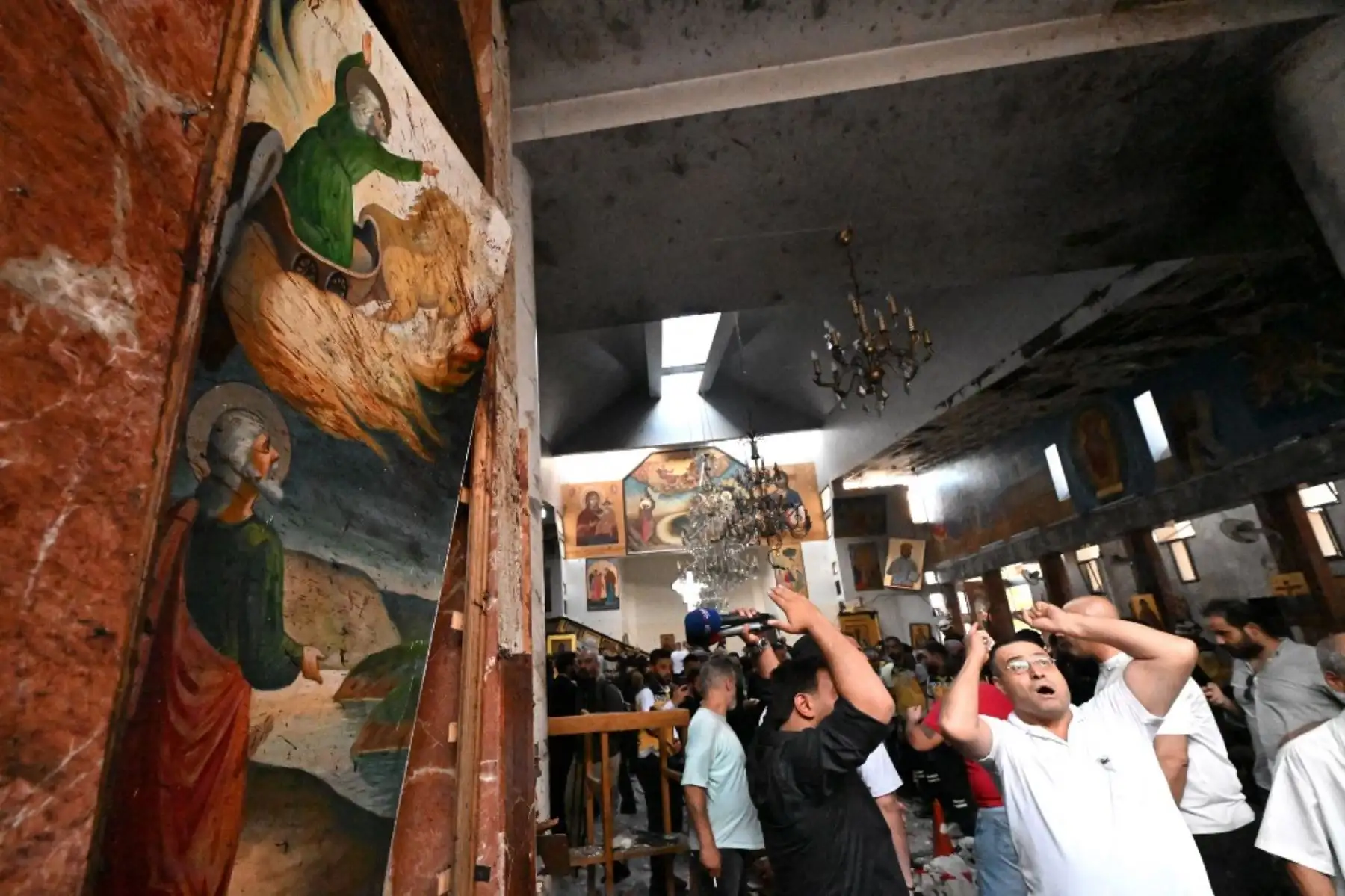 Al menos 22 personas murieron y 63 resultaron heridas, según un saldo actualizado del Ministerio de Salud citado por la agencia SANA.   Foto: AFP