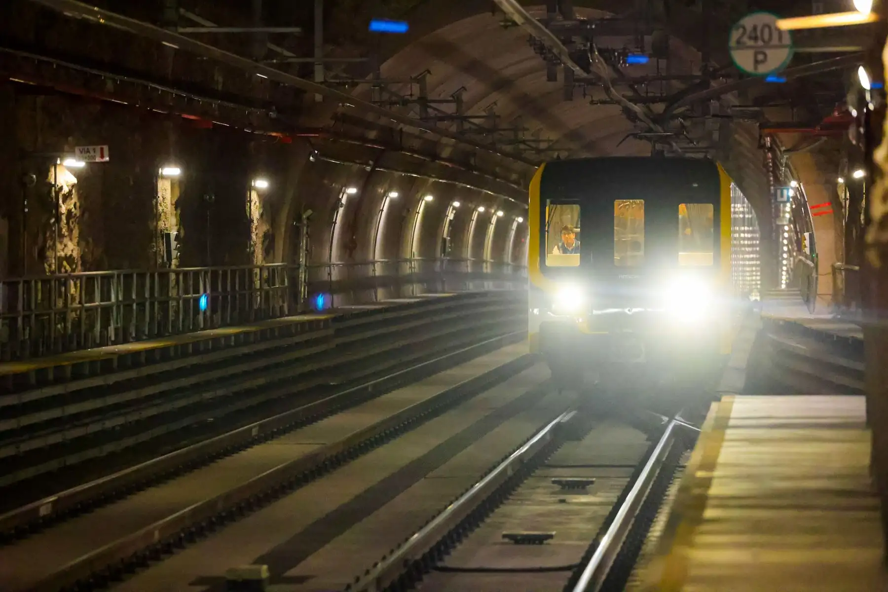 El ministro César Sandoval inspeccionó las cinco estaciones de la Etapa 1A, de Ate a Santa Anita, y resaltó el impacto del primer tren subterráneo del Perú. Foto: MTC