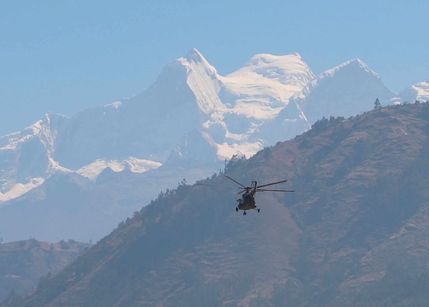 Una nueva emergencia fue reportada en la Cordillera Blanca, región Áncash. Dos deportistas japoneses se encuentran atrapados en el nevado Huascarán y pidieron ayuda. ANDINA/Difusión