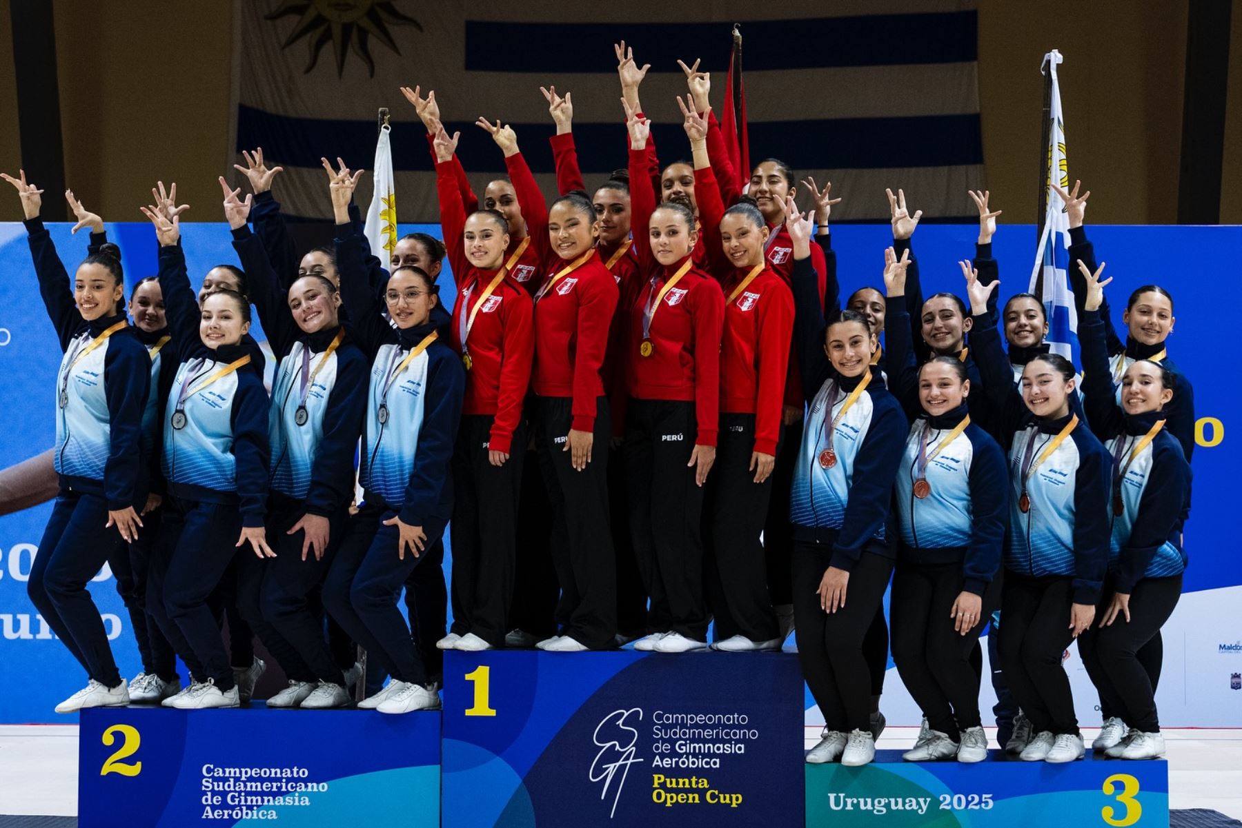 Peruanas brillaron  en el Sudamericano de Gimnasia Aeróbica, que se disputó en Uruguay