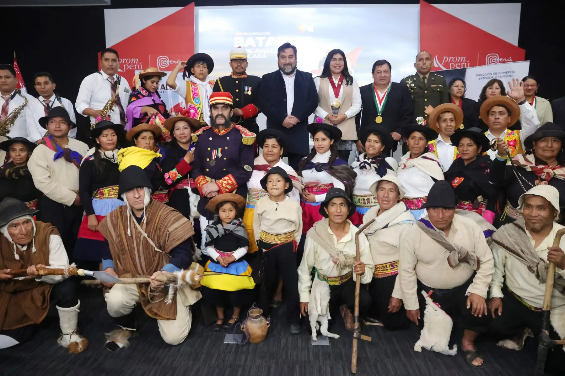 Presentación de la gran escenificación de las Batallas de Marcavalle y Pucará que se realizará el 06 de julio, en el Paraje Chuo Uco, en un escenario natural de tres kilómetros, entre cerros, quebradas y pampas, recordando la gran gesta liderada por Andrés Avelino Cáceres, en la Guerra del Pacífico, hace143 años. Foto: ANDINA/Melina Mejía
