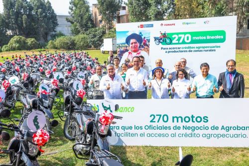Gobierno entregó hoy 270 nuevas motos a Agrobanco. Foto: Cortesía.