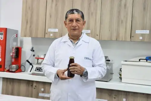 INDECOPI reconoce con patente a bebida nutracéutica que une saberes ancestrales y ciencia moderna para prevenir enfermedades crónicas y reducir células cancerígenas.