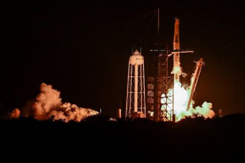 Histórico despegue de la misión Axiom-4 lleva a astronautas de India, Polonia y Hungría al espacio tras décadas