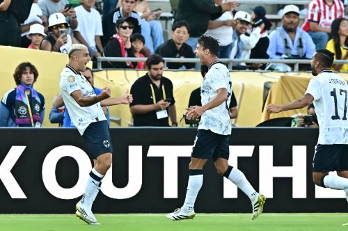 Monterrey gana por 3 a 0 al Urawa Reds en el partido por la Copa Mundial de Clubes