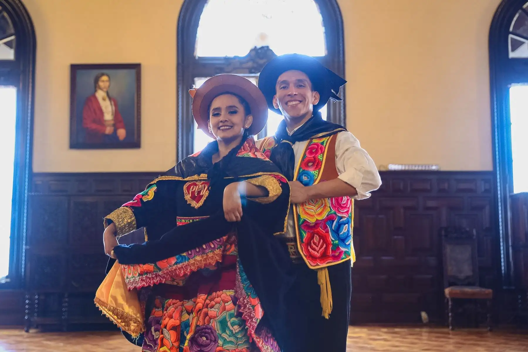 La presidenta Dina Boluarte firmó hoy la nueva Ley General de Turismo. Esta ley reconoce al turismo como una prioridad para el Estado. 

Foto: ANDINA/Prensa Presidencia