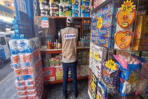 En cada uno de los operativos participaron más de 300 funcionarios de cobranza de la Sunat desplegados en 21 regiones.