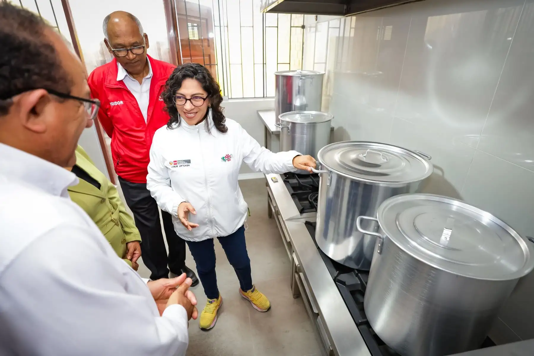 Ministra de Desarrollo e Inclusión Social, Leslie Urteaga participa en la inauguración a Cocinas FONCODES.  Foto: ANDINA/Difusión