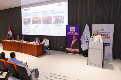 Ministro de Vivienda, Construcción y Saneamiento, Durich Whittembury. Foto: Cortesía.