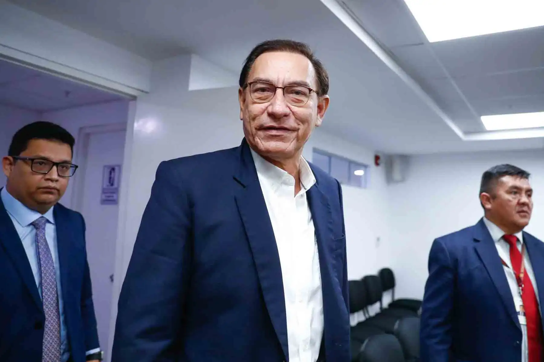 Hoy viernes 27 de junio de 2025 continúa la audiencia de pedido de prisión preventiva de 6 meses contra el expresidente de la República Martín Vizcarra, por los casos de corrupción cuando fue gobernador regional de Moquegua en el 2011-2014, desde la Corte Superior Nacional de Justicia Penal Especializada ubicada en el Cercado de Lima. Foto: ANDINA/Daniel Bracamonte