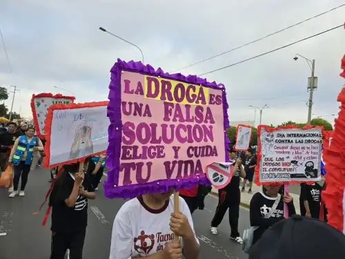 Estudiantes de Tacna participaron de actividad que se organizó en el marco del Día Internacional de la lucha contra el uso indebido y tráfico ilícito de drogas que se conmemora el 26 de junio. ANDINA/Difusión