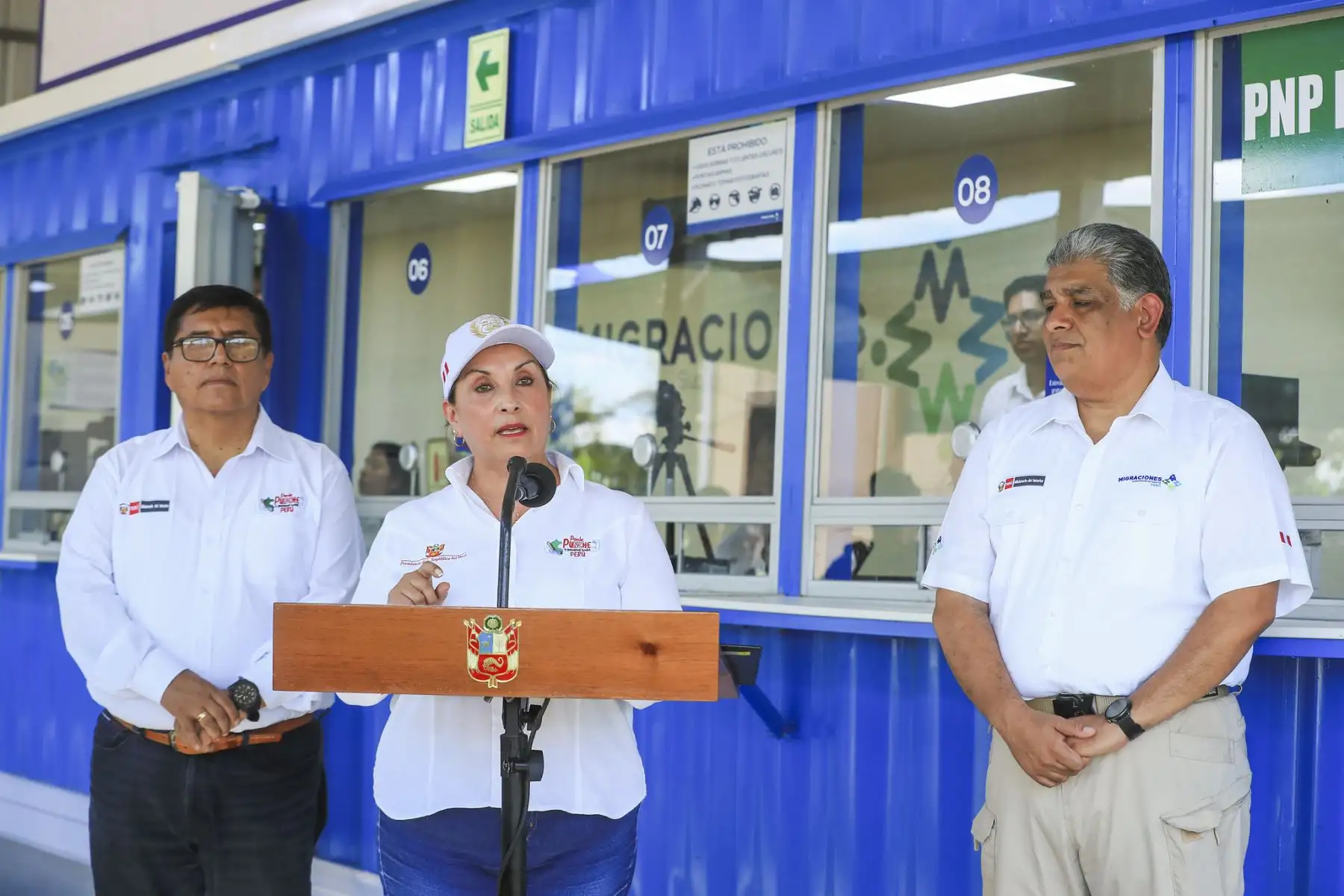 La presidenta Dina Ercilia Boluarte Zegarra inaugura el renovado Puesto de Control Fronterizo de Iñapari, ubicado en la triple frontera, que con tecnología fortalecerá la seguridad de nuestros compatriotas y el desarrollo del país las 24 horas del día. Foto: ANDINA/Prensa Presidencia