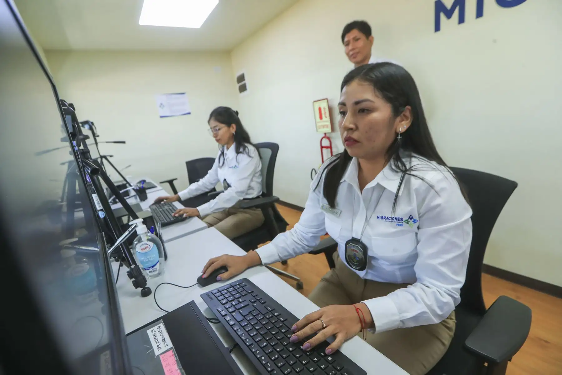 La presidenta Dina Ercilia Boluarte Zegarra inaugura el renovado Puesto de Control Fronterizo de Iñapari, ubicado en la triple frontera, que con tecnología fortalecerá la seguridad de nuestros compatriotas y el desarrollo del país las 24 horas del día. Foto: ANDINA/Prensa Presidencia