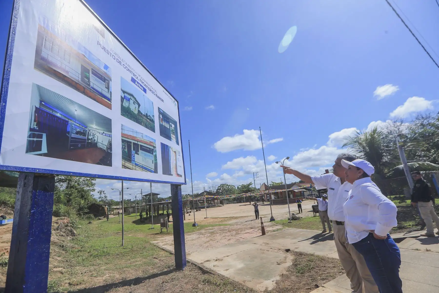 La presidenta Dina Ercilia Boluarte Zegarra inaugura el renovado Puesto de Control Fronterizo de Iñapari, ubicado en la triple frontera, que con tecnología fortalecerá la seguridad de nuestros compatriotas y el desarrollo del país las 24 horas del día. Foto: ANDINA/Prensa Presidencia