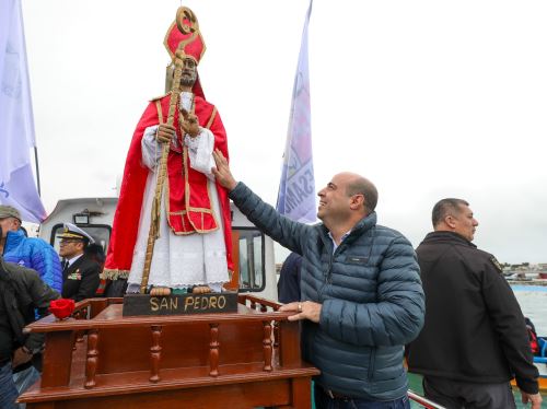 Día del Pescador: procesión de San Pedro y San Pablo se realiza en el mar del Callao. Foto: ANDINA/Difusión.