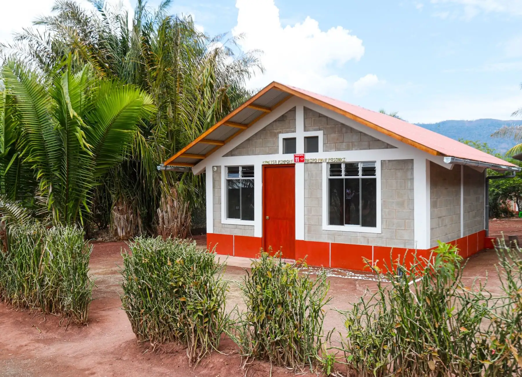 Más de 5,600 pobladores que viven en zonas de selva de las provincias de Chanchamayo, Jauja, Junín y Satipo, región Junín, se beneficiarán con la construcción de viviendas "Wasiymi", anunció el Ministerio de Vivienda.