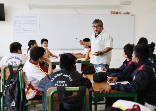 Más de 70,000 estudiantes de 26 regiones del país se beneficiarán con la creación de más de 2,700 plazas docentes dispuesta por el Ministerio de Educación. ANDINA/Difusión