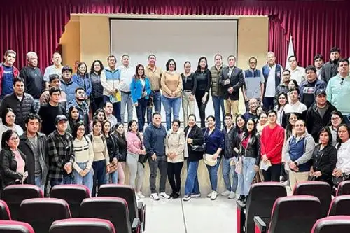 Sanipes capacita a 100 conserveros en Chimbote para fortalecer inocuidad alimentaria. Cortesía Sanipes