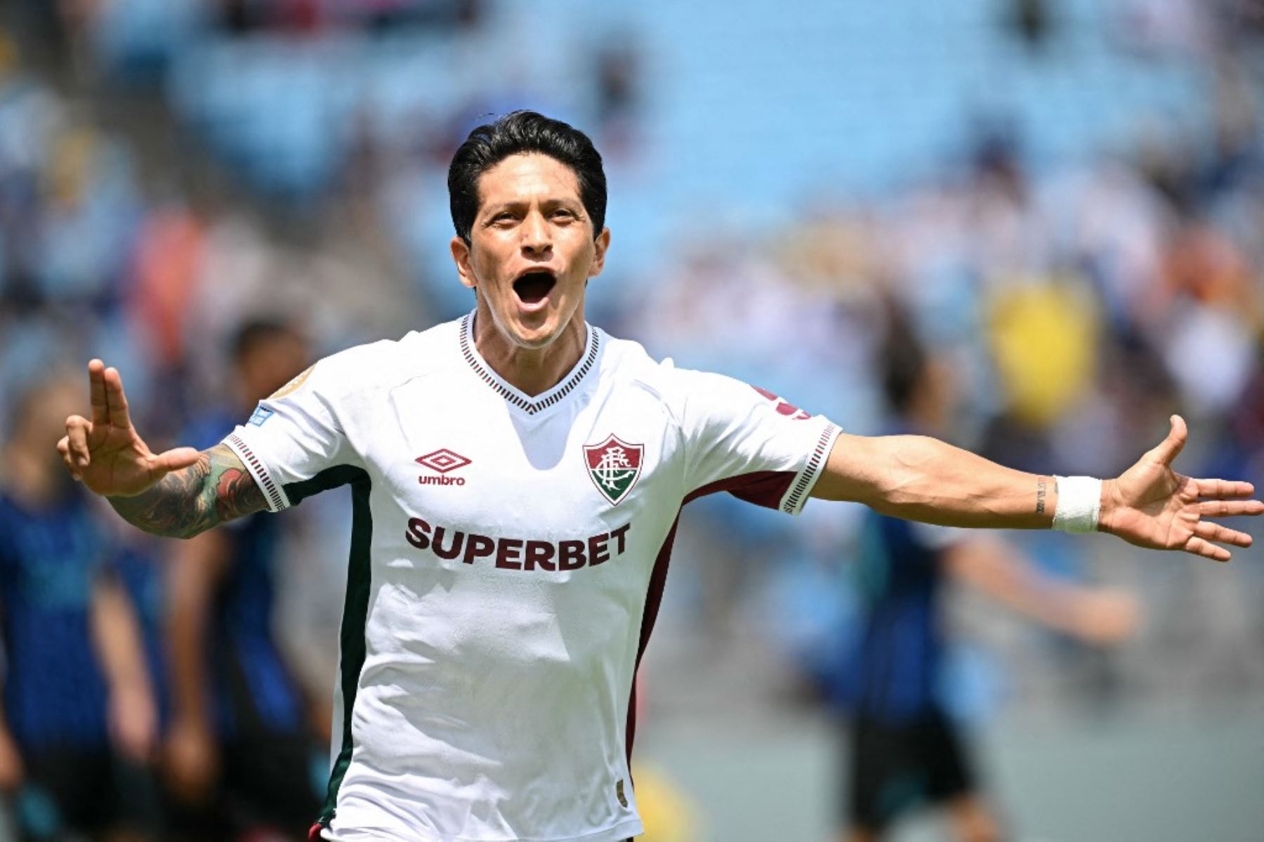 El delantero argentino del Fluminense, Germán Cano, celebra después de marcar el primer gol para su equipo durante el partido de octavos de final de la Copa Mundial de Clubes de la FIFA 2025 entre el Inter de Italia y el Fluminense de Brasil en el Bank of America Stadium en Charlotte el 30 de junio de 2025. Foto: AFP