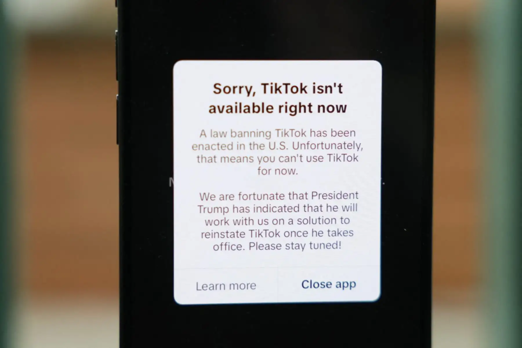 Trump reconoció que para concretar la venta de TikTok, podría necesitar la aprobación del presidente Xi Jinping. China y EE.UU. han confirmado diálogos sobre comercio que podrían incluir la validación del acuerdo de reestructuración de la red social. Foto: AFP