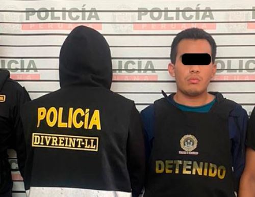 Un estudiante de la Universidad César Vallejo de Trujillo fue detenido por agentes de la Sección de Secuestros y Extorsiones de la Divincri Trujillo por un presunto caso de extorsión a un docente.de esa casa de estudios. ANDINA/Difusión