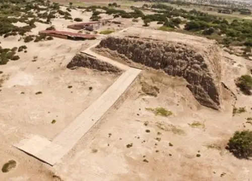 Los turistas que visiten el complejo arqueológico Chotuna Chornancap, sitio vinculado a la célebre Leyenda de Ñaylamp, disfrutarán de una mejor experiencia gracias a los trabajos de acondicionamiento ejecutados en el sitio. ANDINA/Difusión