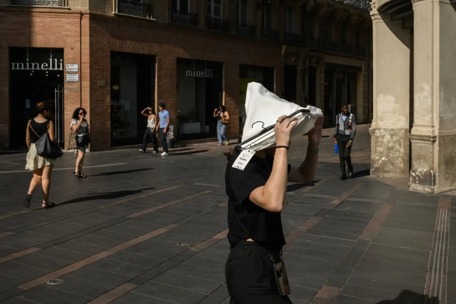 El servicio meteorológico alemán anticipa hasta 40 °C en algunas regiones como Mannheim, al tiempo que Berlín se prepara para enfrentar uno de los días más calurosos del año. Foto: AFP