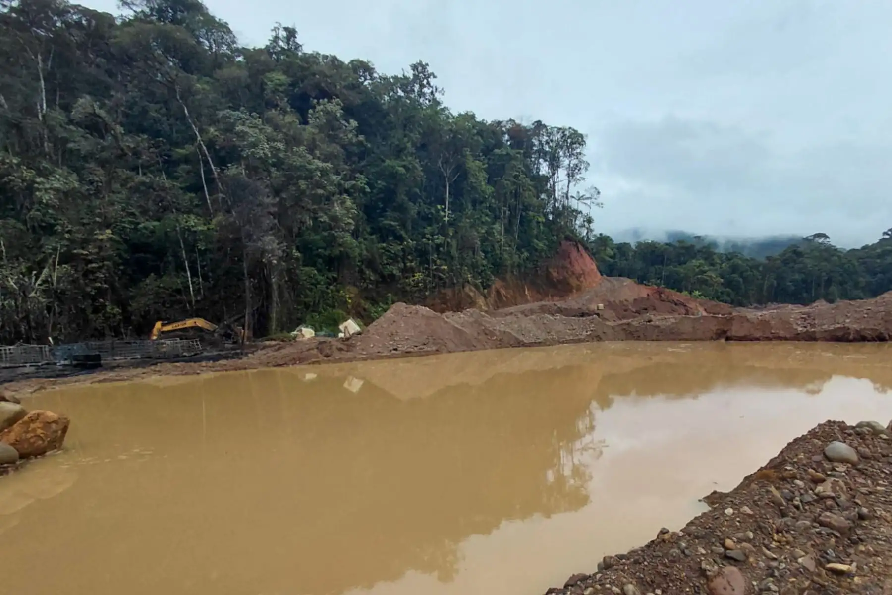Campamentos ilegales fueron destruidos en la zona intervenida en el distrito de El Cenepa. Foto: Difusión