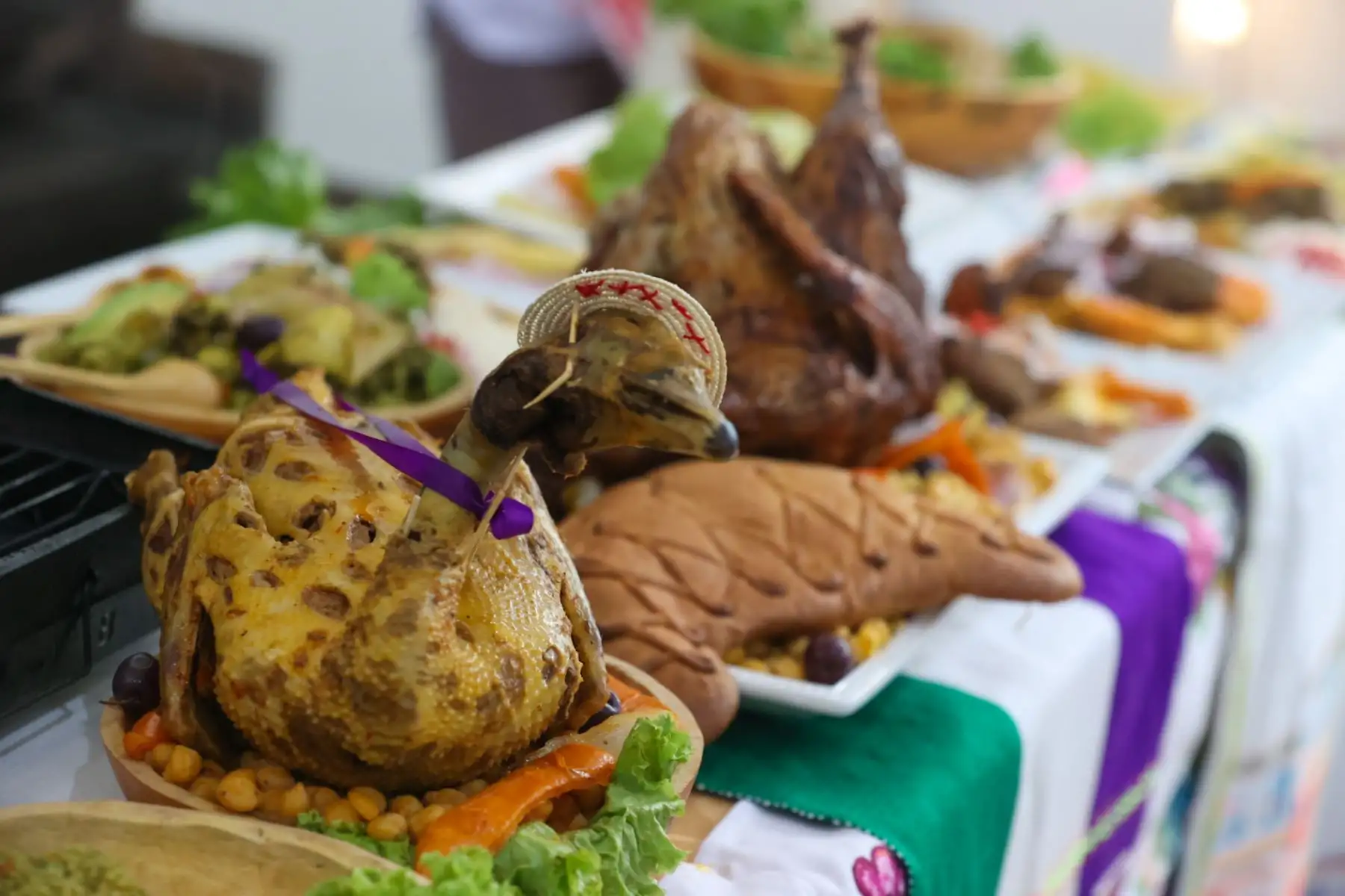 Monsefú lanzó oficialmente el FEXTICUM 2025, la feria de exposiciones típico culturales más representativa del norte del país. Este tradicional evento reúne lo mejor del arte, la gastronomía, la música y las costumbres locales. En esta edición, incluye importantes novedades como parte de “La Ruta del Papa”, iniciativa que rescata el legado cultural y espiritual dejado por la visita de San Juan Pablo II a la región. Foto:ANDINA / Juan Carlos Guzmán Negrini