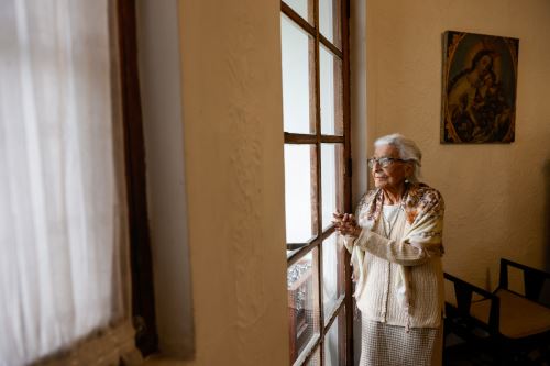 La increíble historia de la maestra Germina Villar: Publica segundo libro a los 105 años