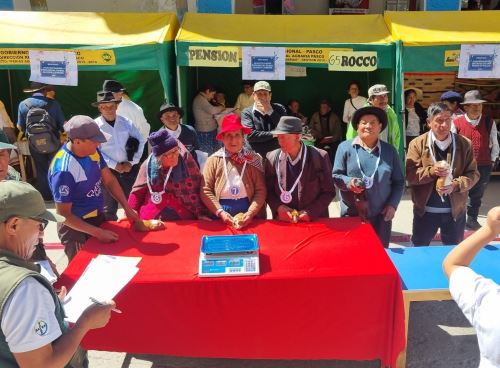 Usuarios del programa Pensión 65 de la región Pasco participaron del Festival Misky Haka que se desarrolló en la provincia de Daniel Alcides Carrión. ANDINA/Difusión