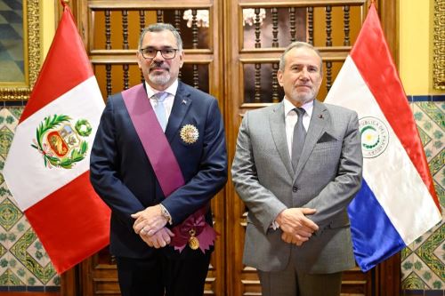 Perú condecora a embajador de Paraguay, Rubén Darío Ortiz Méndez, por su aporte al fortalecimiento de relación bilateral.