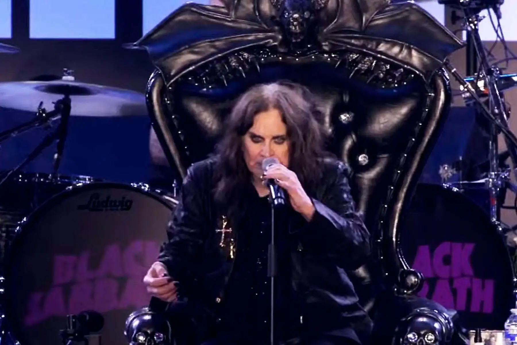 ‘Back to the Beginning’ el histórico concierto de despedida de Black Sabbath.
Foto: Captura TV