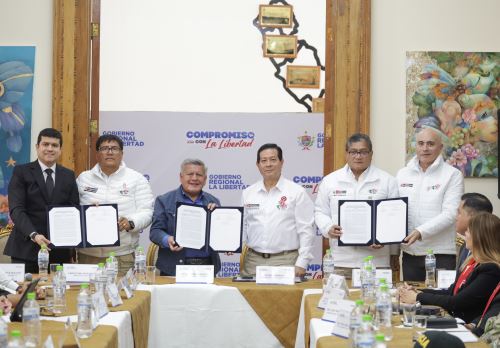 En el Consejo de Estado Regional, que se desarrolla en Trujillo, se oficializó la entrega del terreno para la construcción de un penal de máxima seguridad en el distrito de Quiruvilca, en la sierra de La Libertad. ANDINA/Difusión