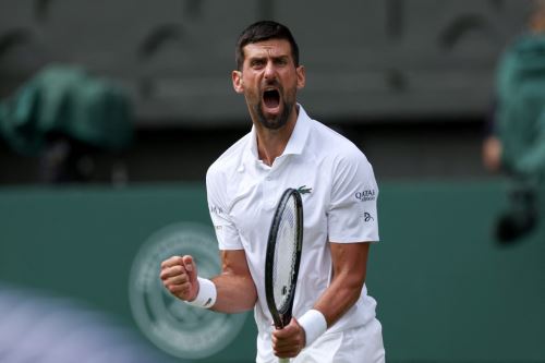 Novak Djokovic avanzó en Wimbledon