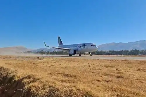 Primer vuelo comercial aterrizó y despegó del Aeropuerto Francisco Carlé de Jauja. Cortesía