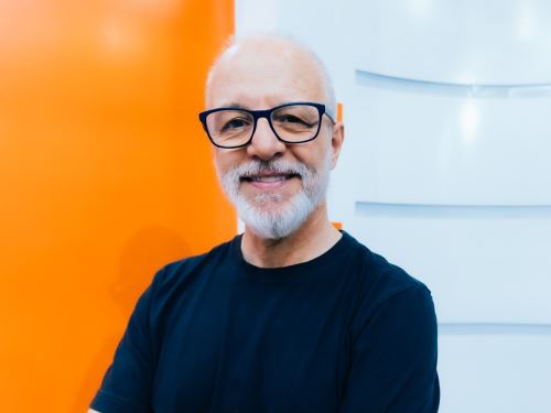 Alberto Plaza: 40 años cantando los celebra con un concierto sinfónico en Lima