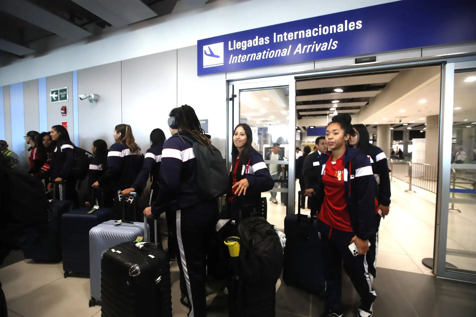Selección Peruana llega al Nuevo Aeropuerto Internacional Jorge Chávez tras su histórica participación en la Copa América de Vóley.
Foto: ANDINA/Eddy Ramos