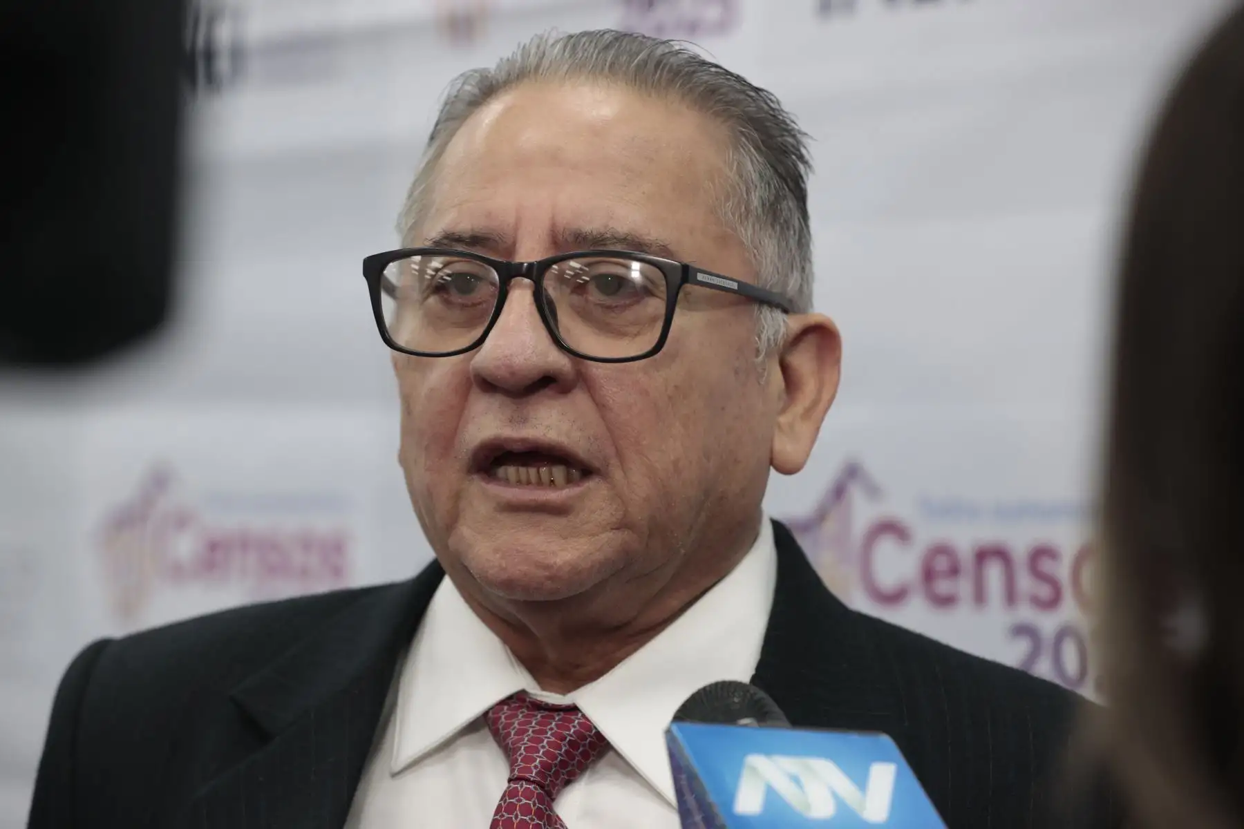 El jefe del INEI, Gaspar Morán Flores, explicó los criterios técnicos y la distribución regional de los más de 125 mil postulantes inscritos para cubrir más de 30 mil vacantes de censistas en el operativo nacional del 2025. Foto: ANDINA/ Vidal Tarqui