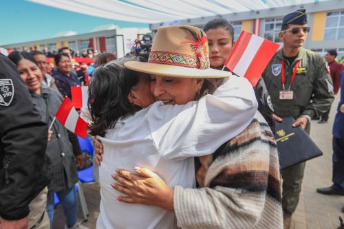 Presidenta Dina Boluarte inaugura Escuela Bicentenario en Junín