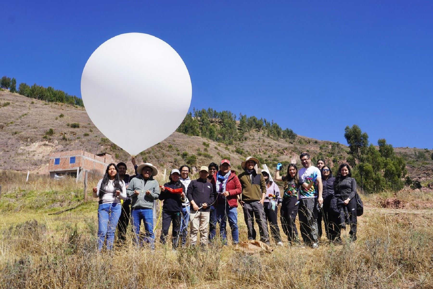 El globo estratosférico alcanzó los 26km de altitud y las muestras soportaron -52 grados Celsius.