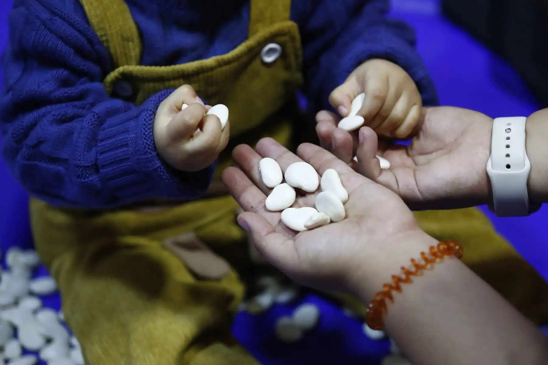 Niños con Trastorno por Déficit de Atención e Hiperactividad (TDAH) y con Trastorno del Espectro Autista recibiendo terapia en el centro de terapias integrales Miterap de Miraflores, en el marco de celebrarse el Día Internacional del TDAH. Foto: ANDINA/Daniel Bracamonte