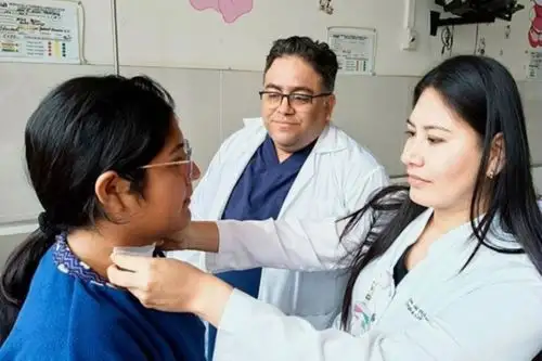 El INSN de Breña ha operado ha realizado hasta el momento 50 cirugías de cáncer de tiroides, de los cuales 35 no necesitaron tratamiento post operación. Foto: ANDINA/Difusión