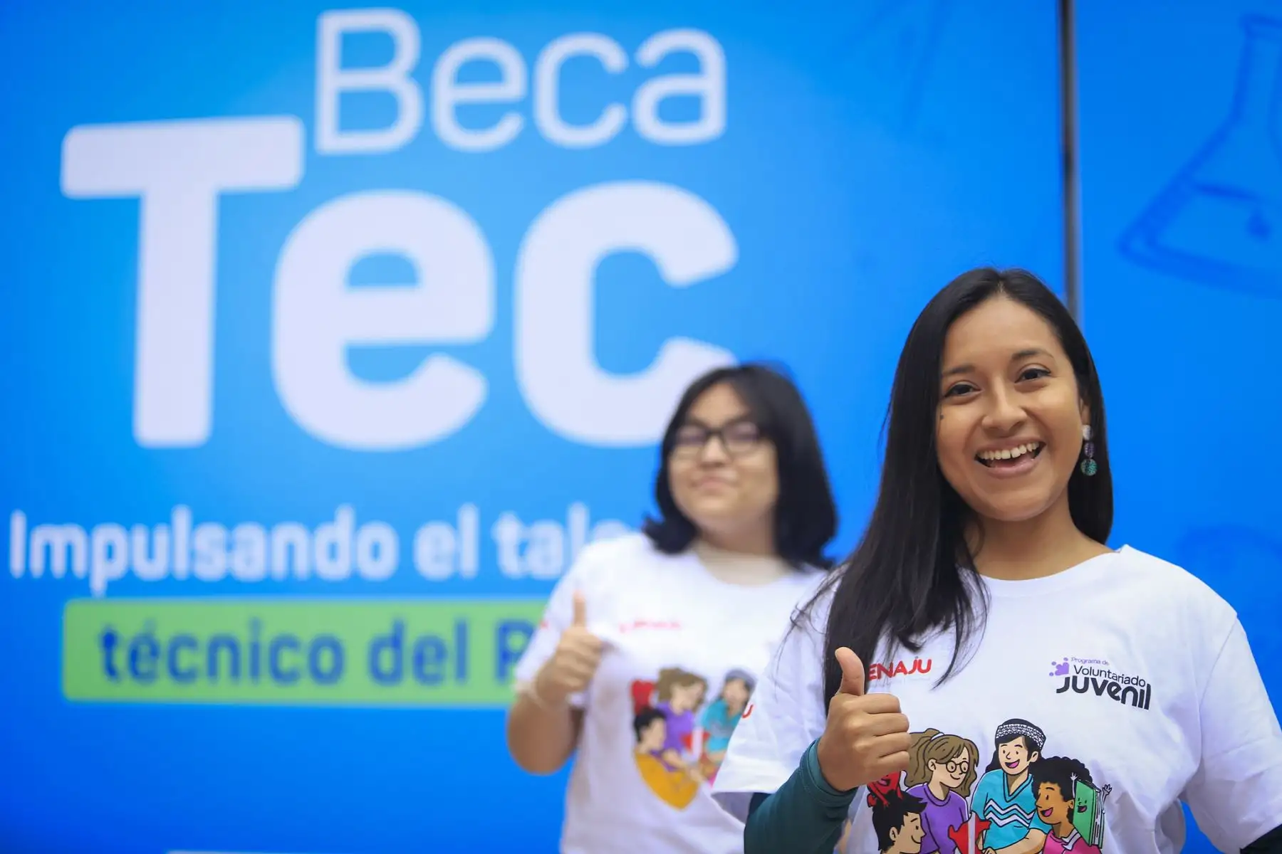 La presidenta Dina Boluarte lidera el lanzamiento de la Beca TEC, iniciativa que impulsa una formación integral en educación tecnológica y técnico-productiva, y permitirá financiar el sueño de 300 estudiantes en redes y sistemas, ingeniería mecánica, civil y de minas, entre otras especialidades. Foto: ANDINA/Prensa Presidencia