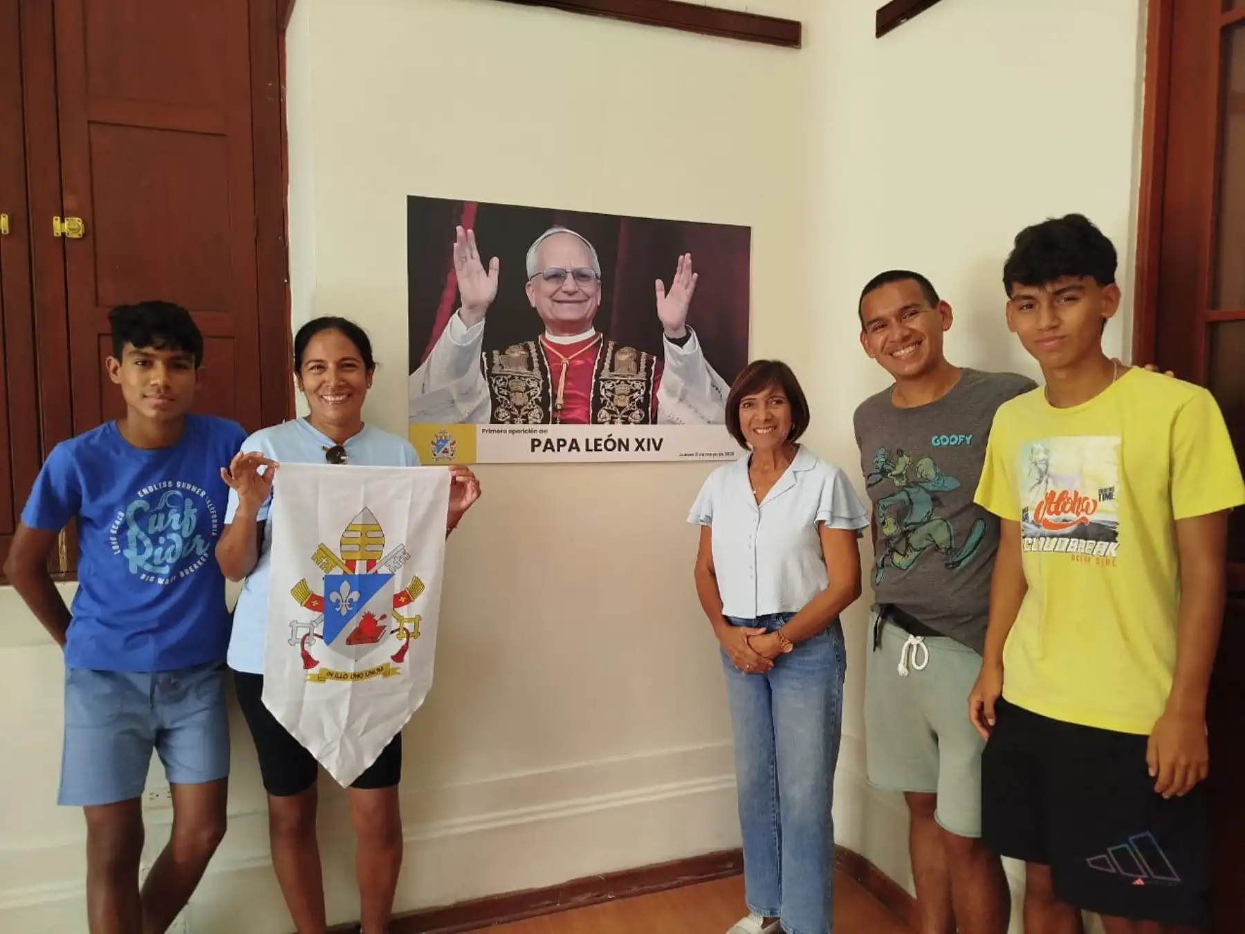 En solo dos meses, Chiclayo, la capital de la región Lambayeque, ha experimentado un fenómeno sin precedentes: un aumento significativo en el turismo cultural y religioso, impulsado por el reconocimiento mundial del Papa León XIV, cuyo vínculo con la localidad ha puesto a Chiclayo en el mapa internacional. Foto: ANDINA/ Difusión