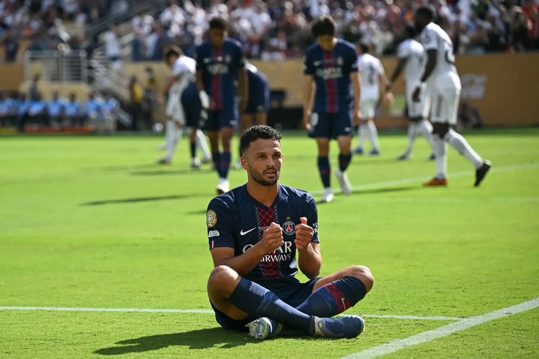 El delantero portugués del Paris Saint-Germain, Gonçalo Ramos, celebra el cuarto gol de su equipo durante el partido de semifinales de la Copa Mundial de Clubes de la FIFA 2025 entre el Paris Saint-Germain de Francia y el Real Madrid de España.
 Foto: ANDINA/AFP